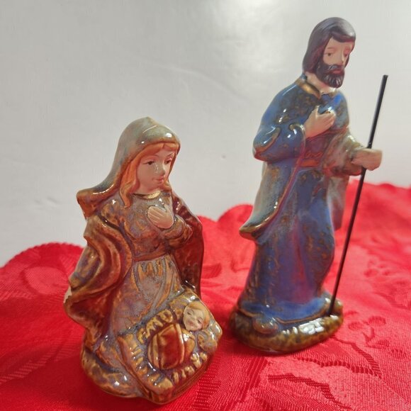 Nativity Figures Holy Family Mary with Baby Jesus 3 1/2"Joseph 4 3/4" Ceramic - Picture 3 of 7